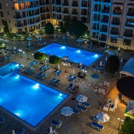 Bendita Mare Apartment Golden Sands Bagian luar foto