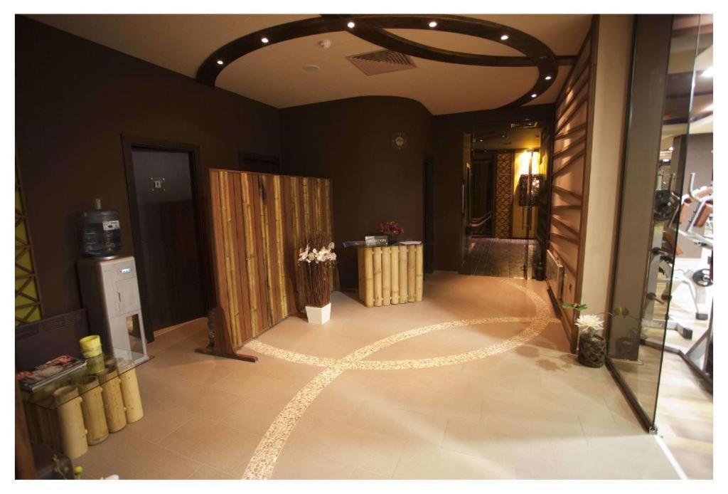 Bendita Mare Apartment Golden Sands Bagian luar foto